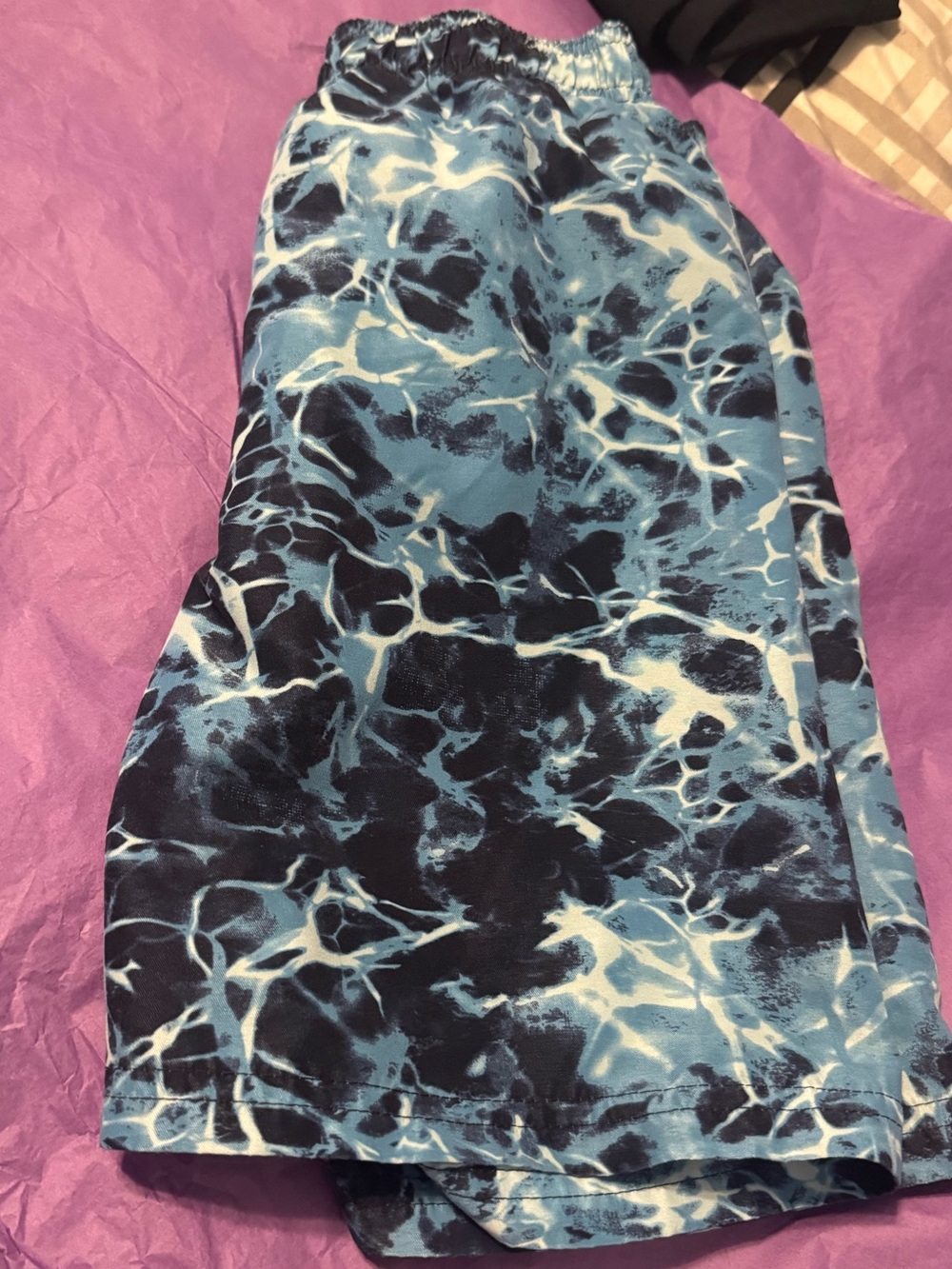 Under Armour Boys Swim Trunks Blue Water Print Mesh Lined Elastic Waist Size 7